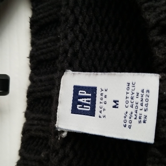 Gap Boy's Sweater - Picture 5 of 10